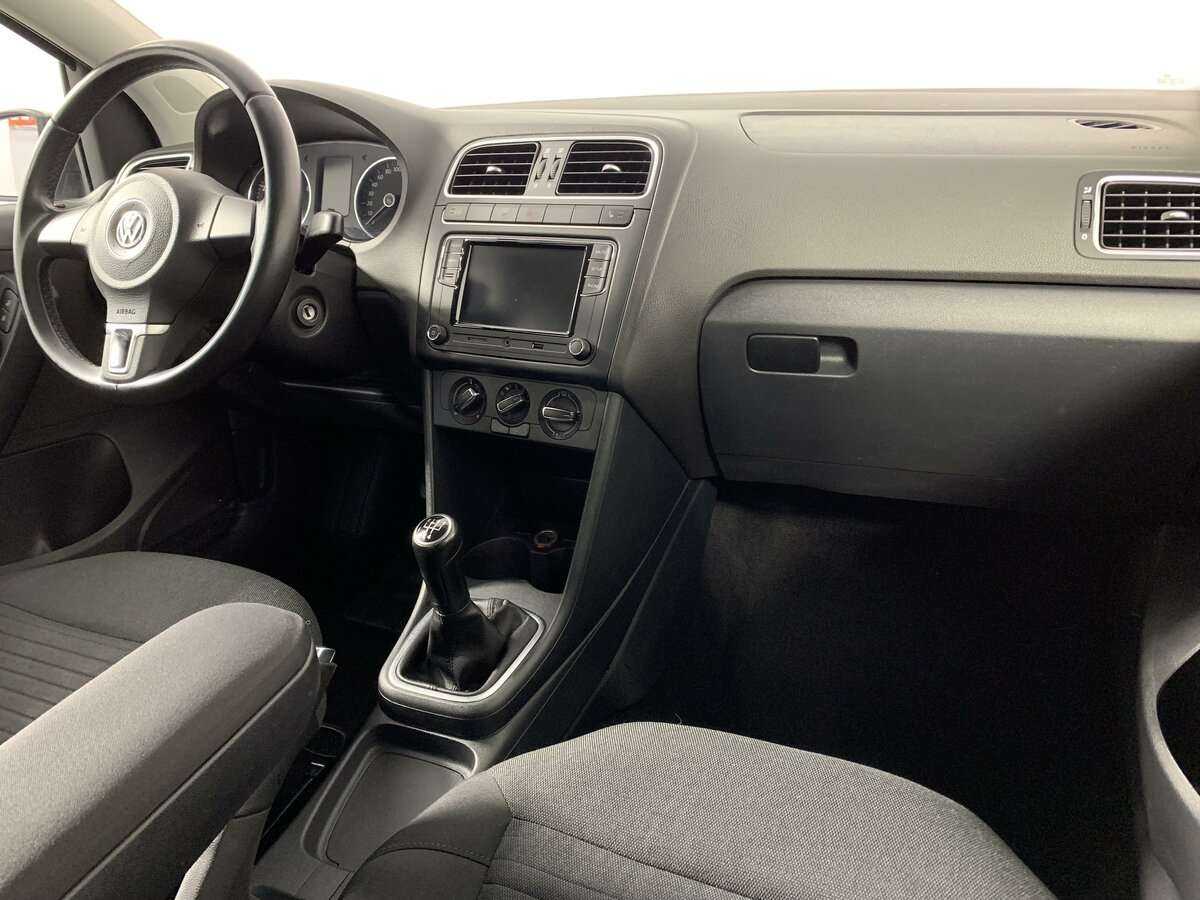 Volkswagen Polo б/у, 2012, Механическая. Фото: #8