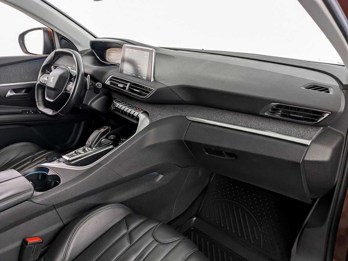 Peugeot 3008 б/у, 2017, Автоматическая. Фото: #8