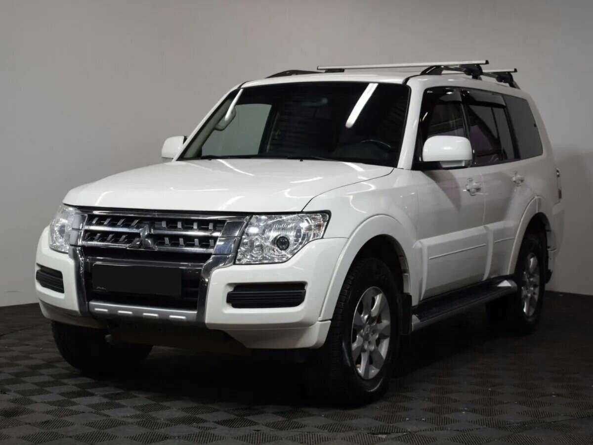 Mitsubishi Pajero б/у, 2015, Автоматическая. Посмотреть фото