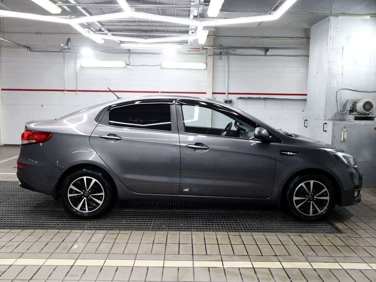 Kia Rio б/у, 2016, Автоматическая. Фото: #2