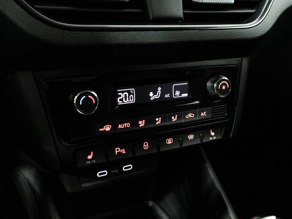 Volkswagen Polo б/у, 2021, Автоматическая. Фото: #17