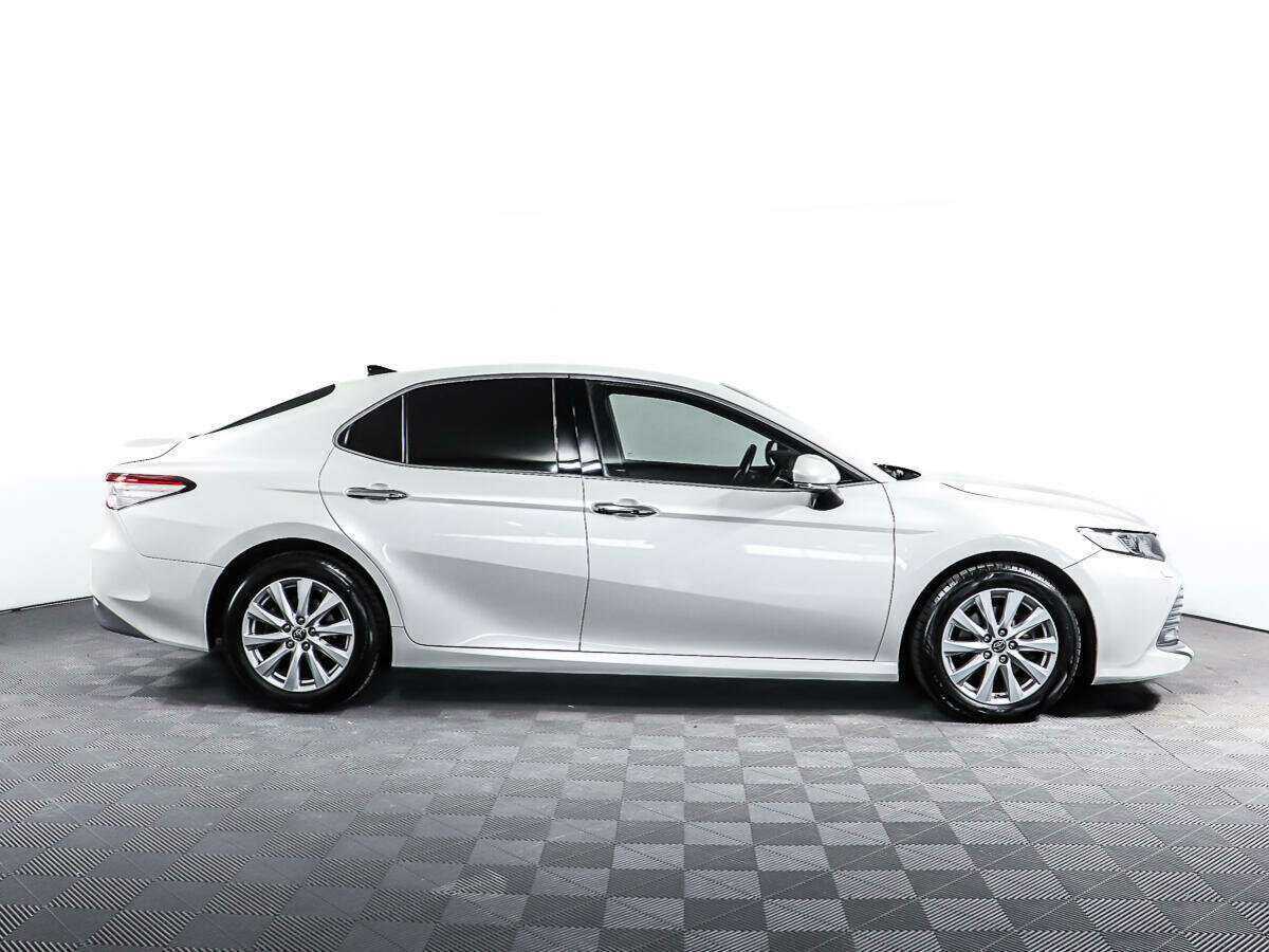 Toyota Camry б/у, 2018, Автоматическая. Фото: #3