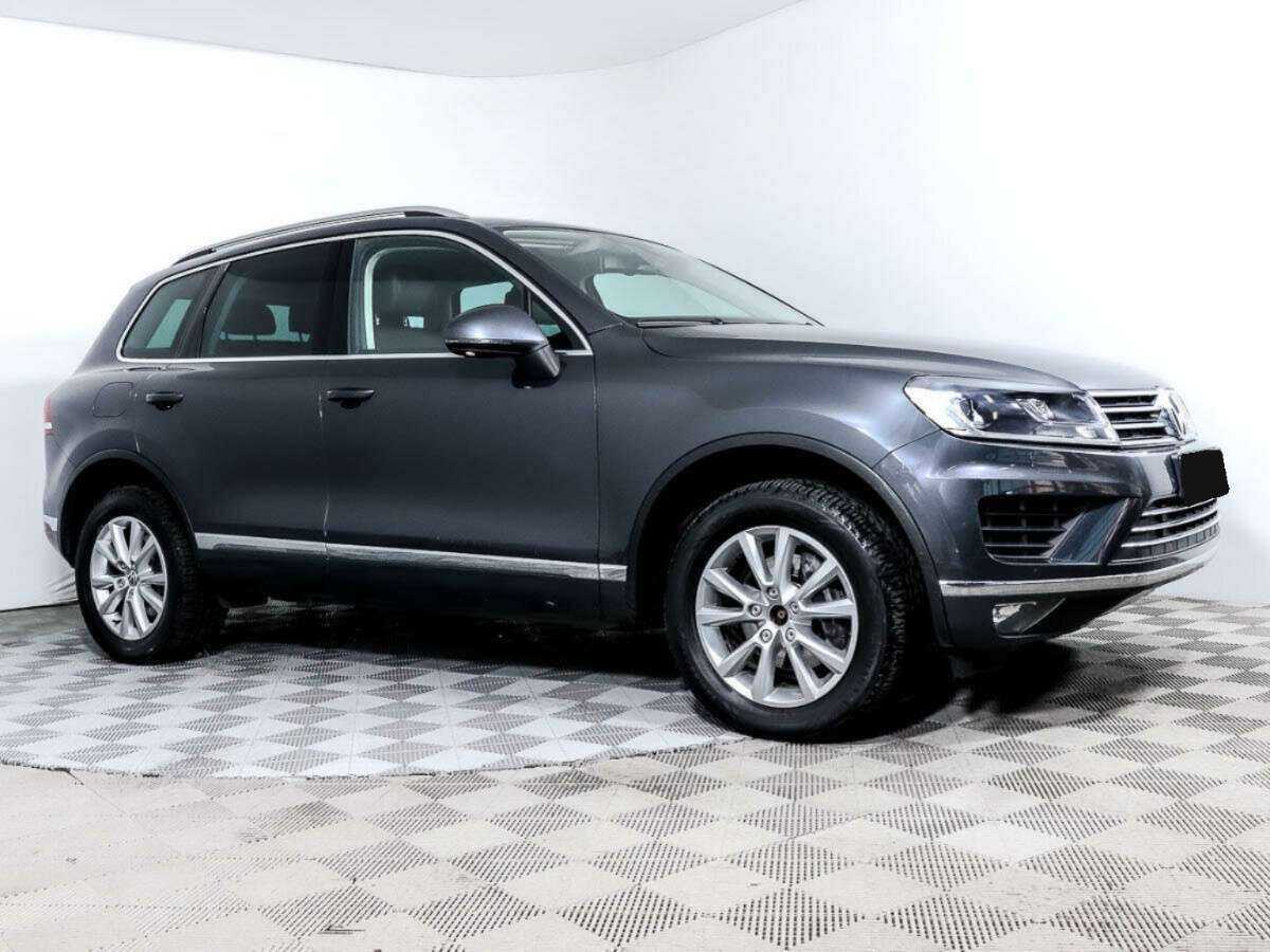 Volkswagen Touareg б/у, 2016, Автоматическая. Фото: #2