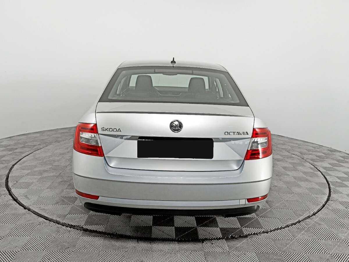 Skoda Octavia б/у, 2017, Механическая. Фото: #4