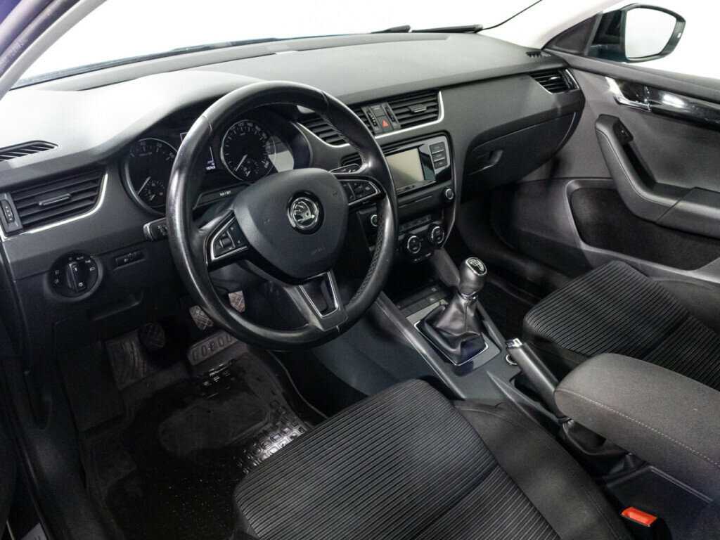 Skoda Octavia б/у, 2015, Механическая. Фото: #10