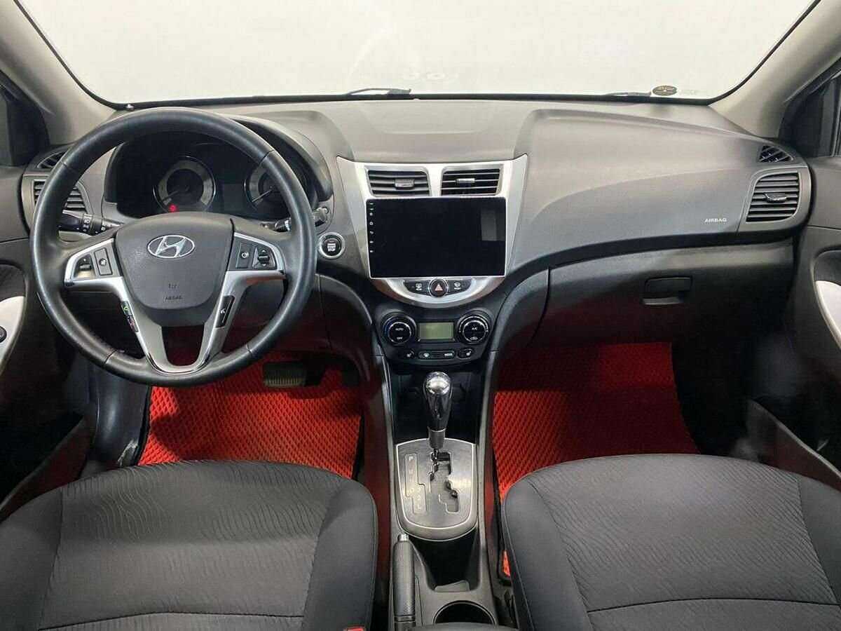 Hyundai Solaris б/у, 2013, Автоматическая. Фото: #8