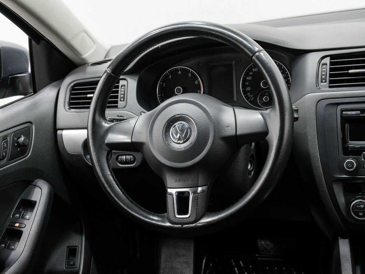Volkswagen Jetta б/у, 2012, Автоматическая. Фото: #11