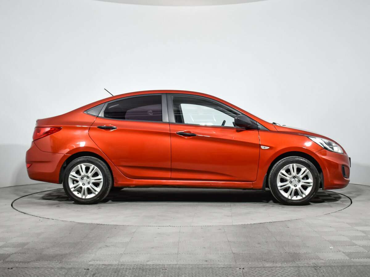 Hyundai Solaris б/у, 2012, Автоматическая. Фото: #3