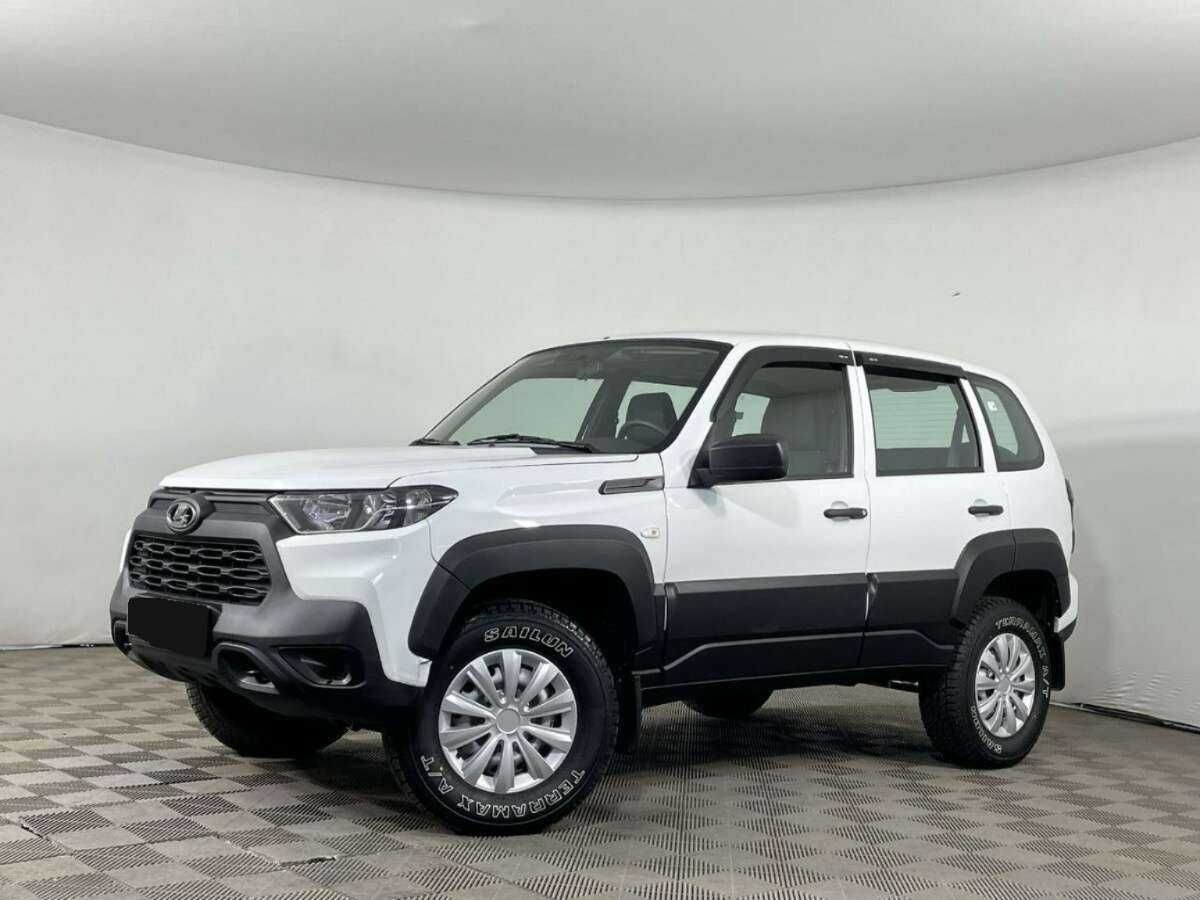 Lada (ВАЗ) Niva б/у, 2023, Механическая. Фото: #0