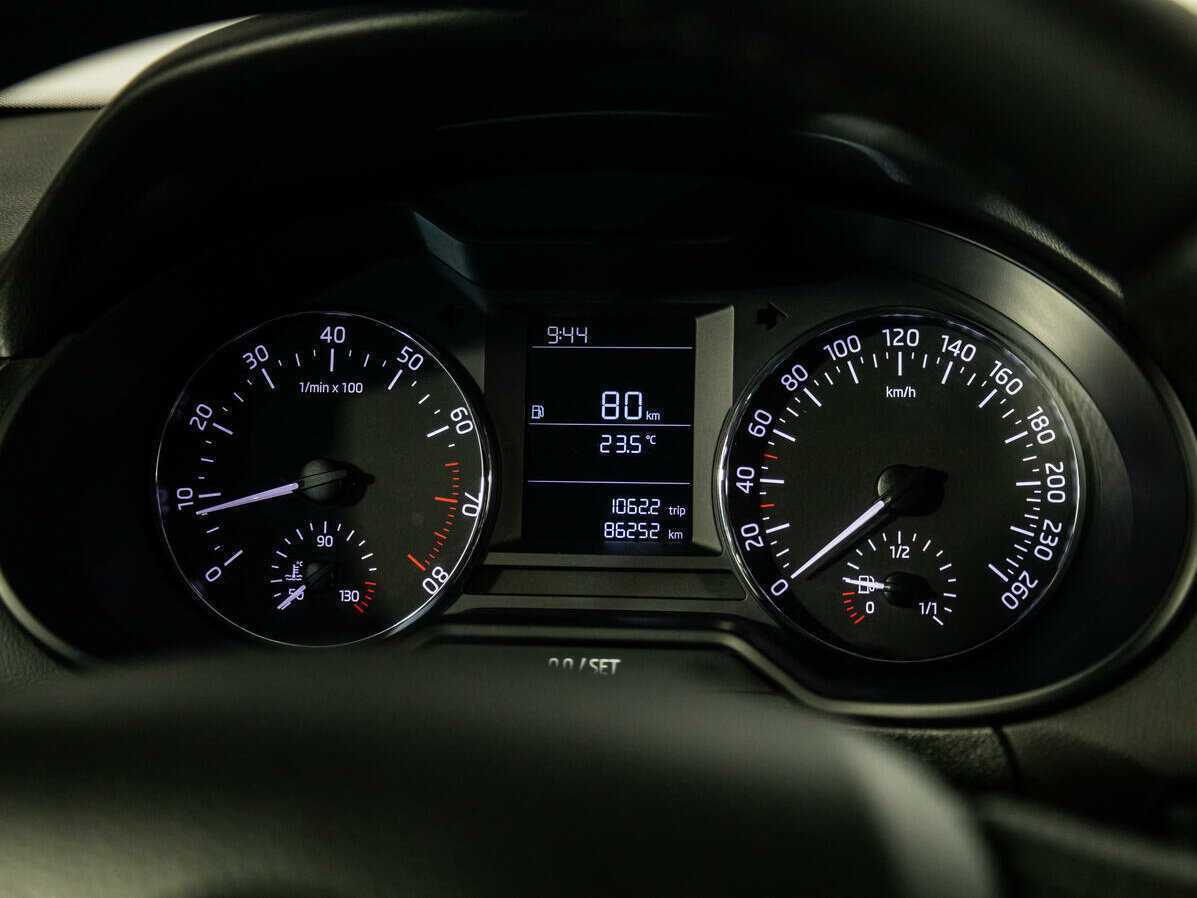 Skoda Octavia б/у, 2013, Механическая. Фото: #9