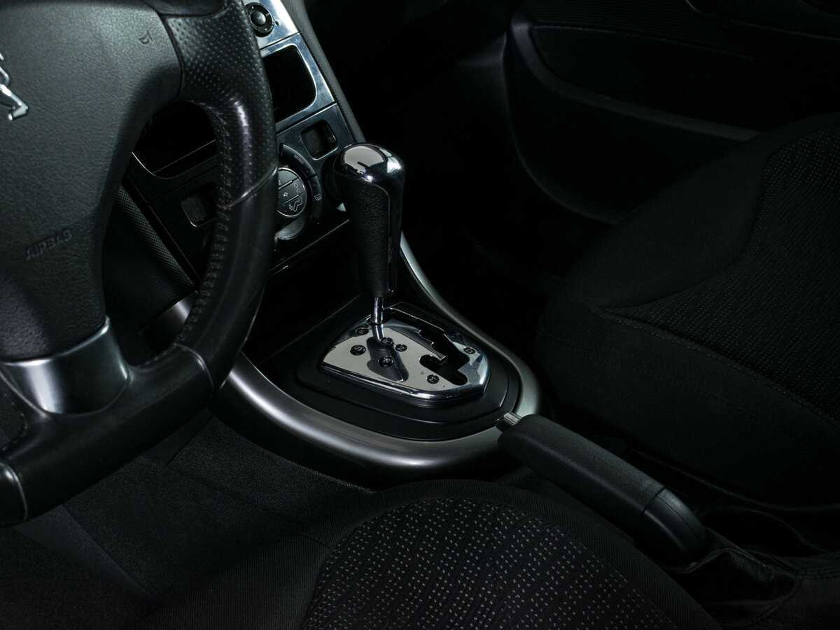 Peugeot 308 б/у, 2012, Автоматическая. Фото: #12