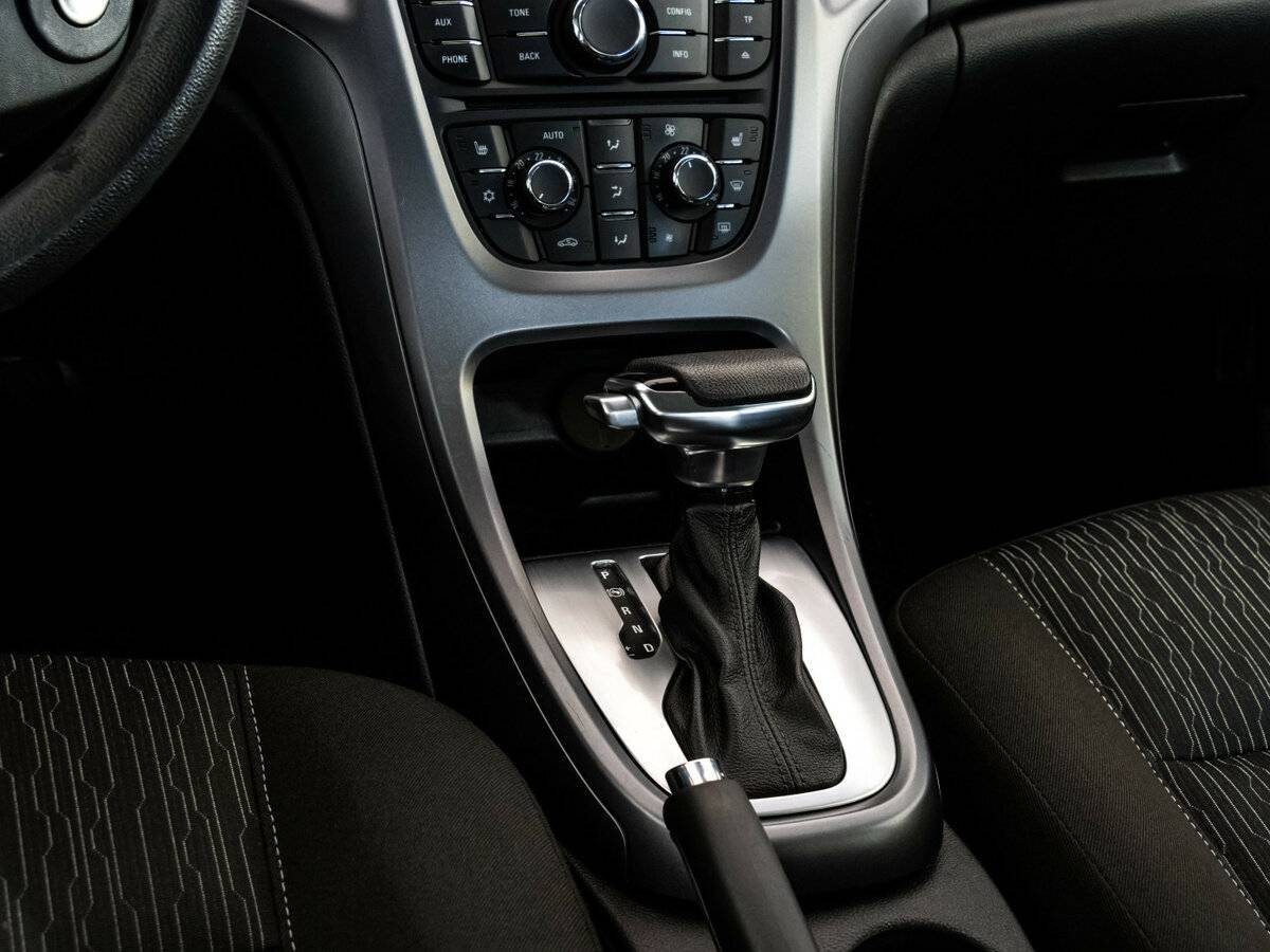 Opel Astra б/у, 2013, Автоматическая. Фото: #11