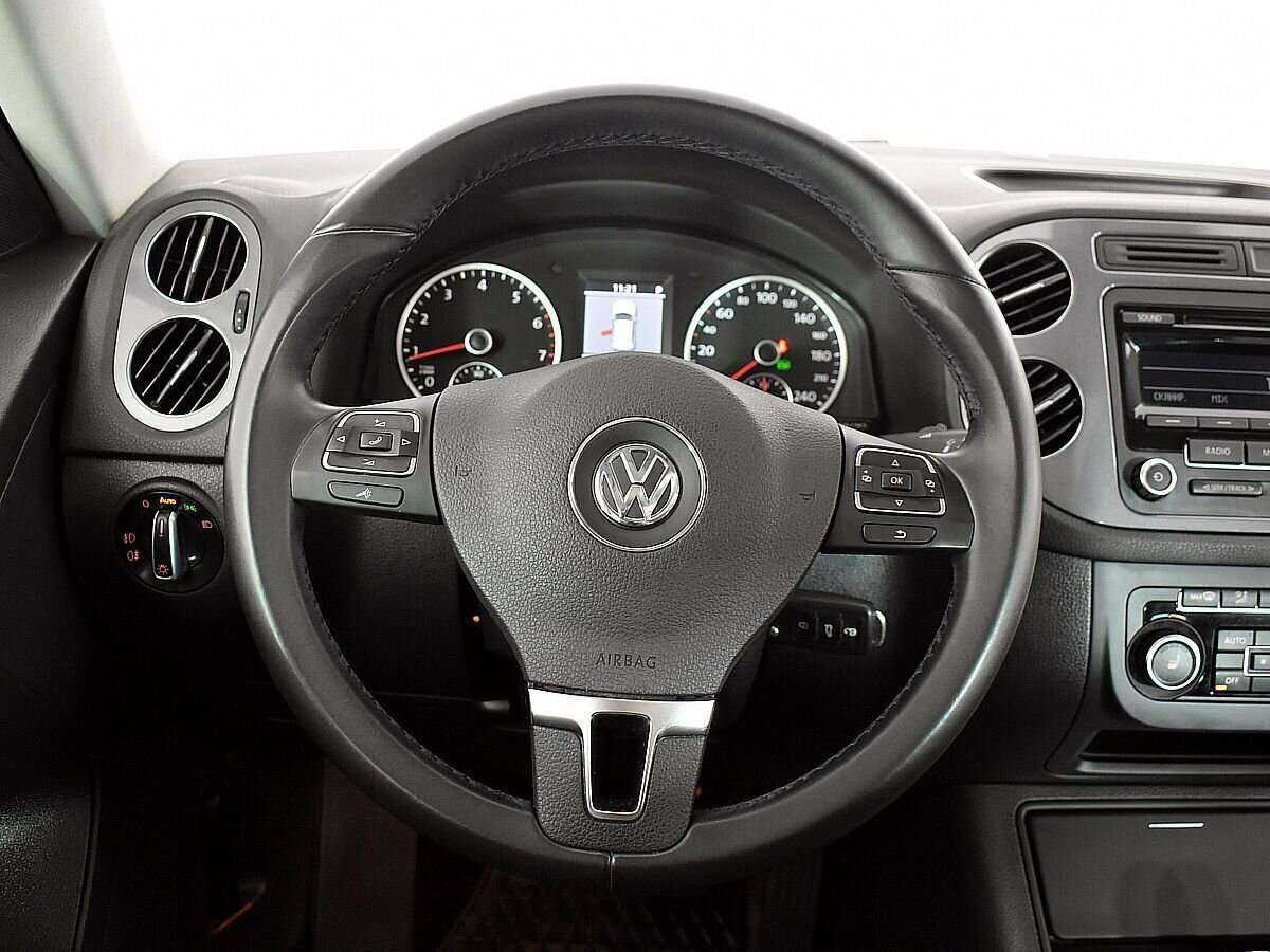 Volkswagen Tiguan б/у, 2012, Автоматическая. Фото: #10