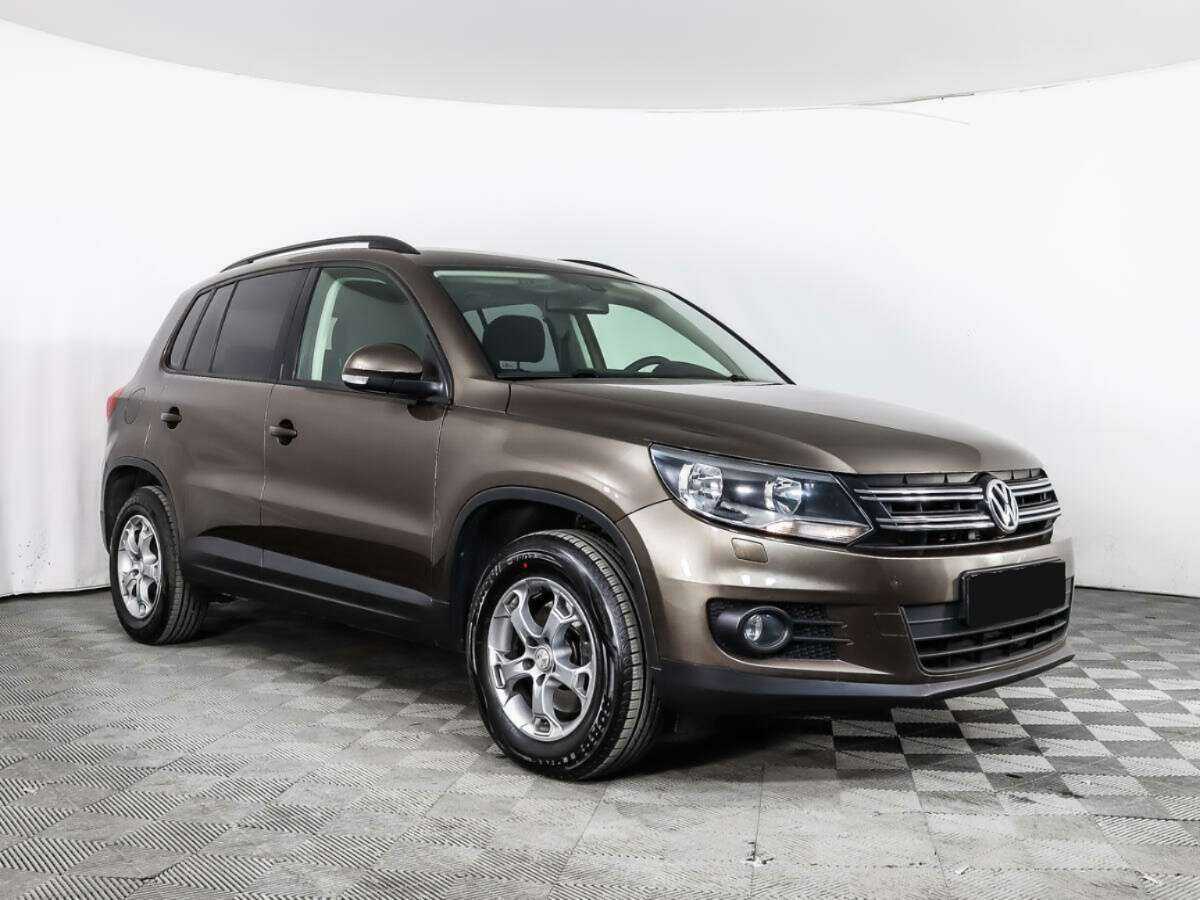 Volkswagen Tiguan б/у, 2014, Роботизированная. Фото: #2