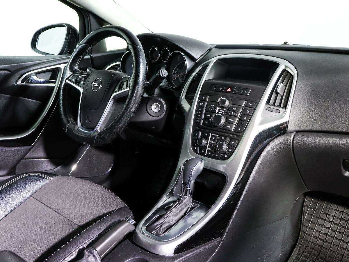 Opel Astra б/у, 2013, Автоматическая. Фото: #8
