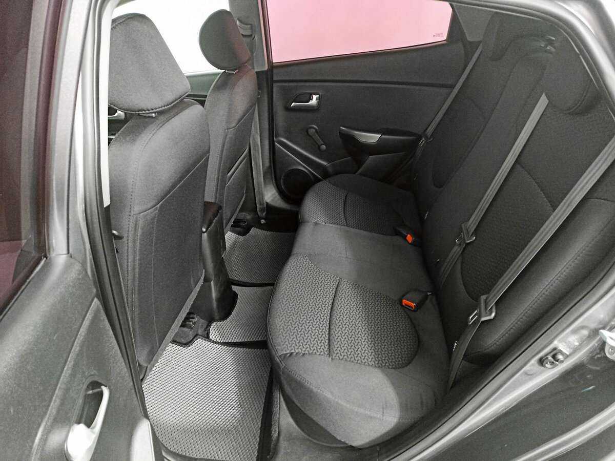 Kia Rio б/у, 2015, Автоматическая. Фото: #9