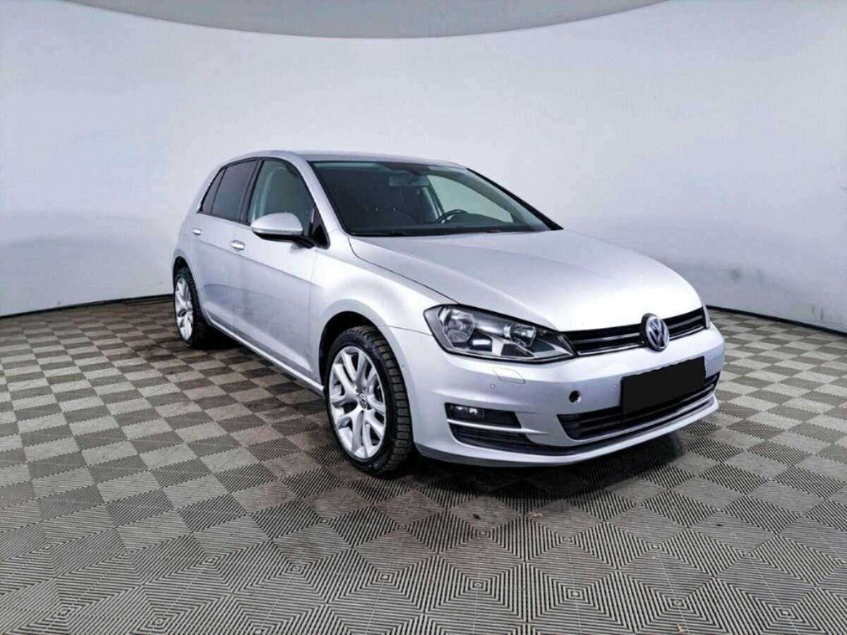 Volkswagen Golf б/у, 2013, Механическая. Фото: #2