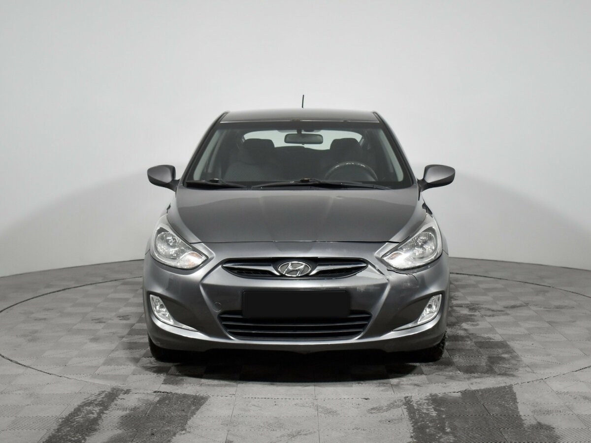 Hyundai Solaris б/у, 2012, Автоматическая. Фото: #1