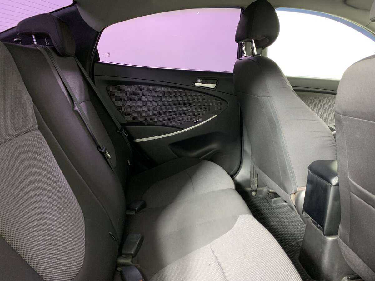 Hyundai Solaris б/у, 2012, Механическая. Фото: #14