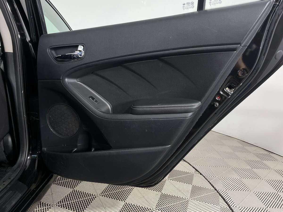 Kia Cerato б/у, 2015, Механическая. Фото: #21