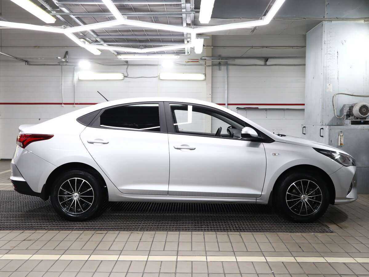 Hyundai Solaris б/у, 2021, Автоматическая. Фото: #2