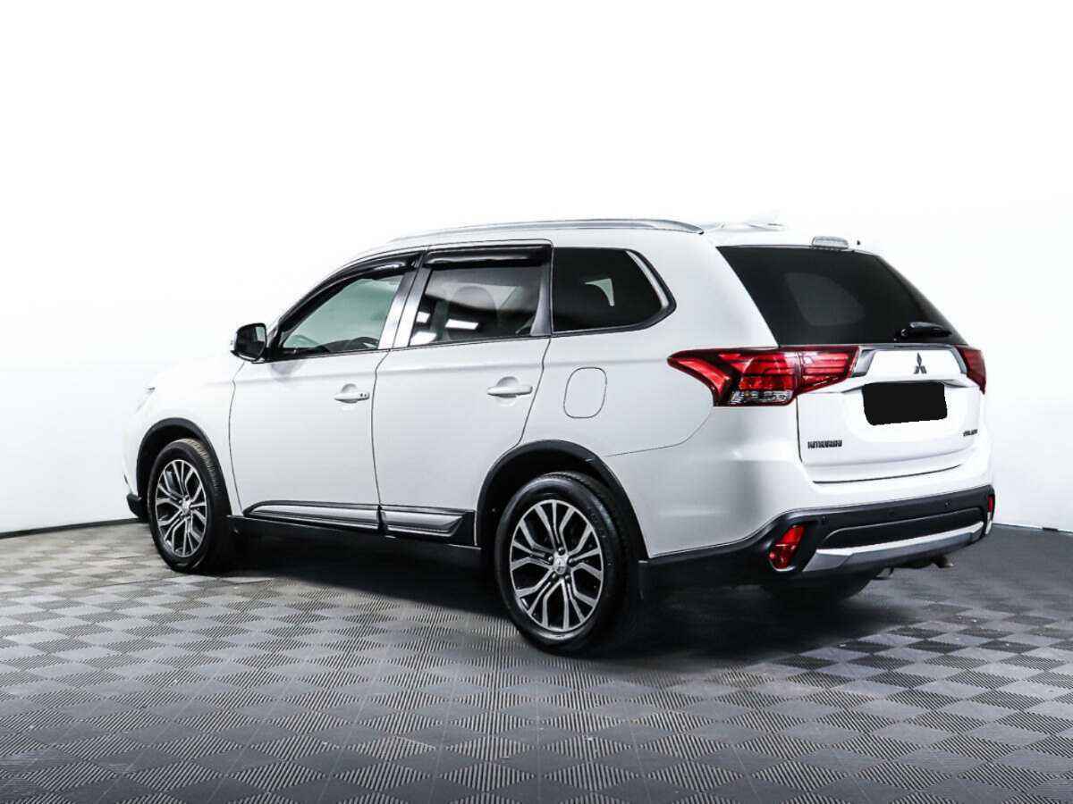 Mitsubishi Outlander б/у, 2017, Вариатор. Фото: #6
