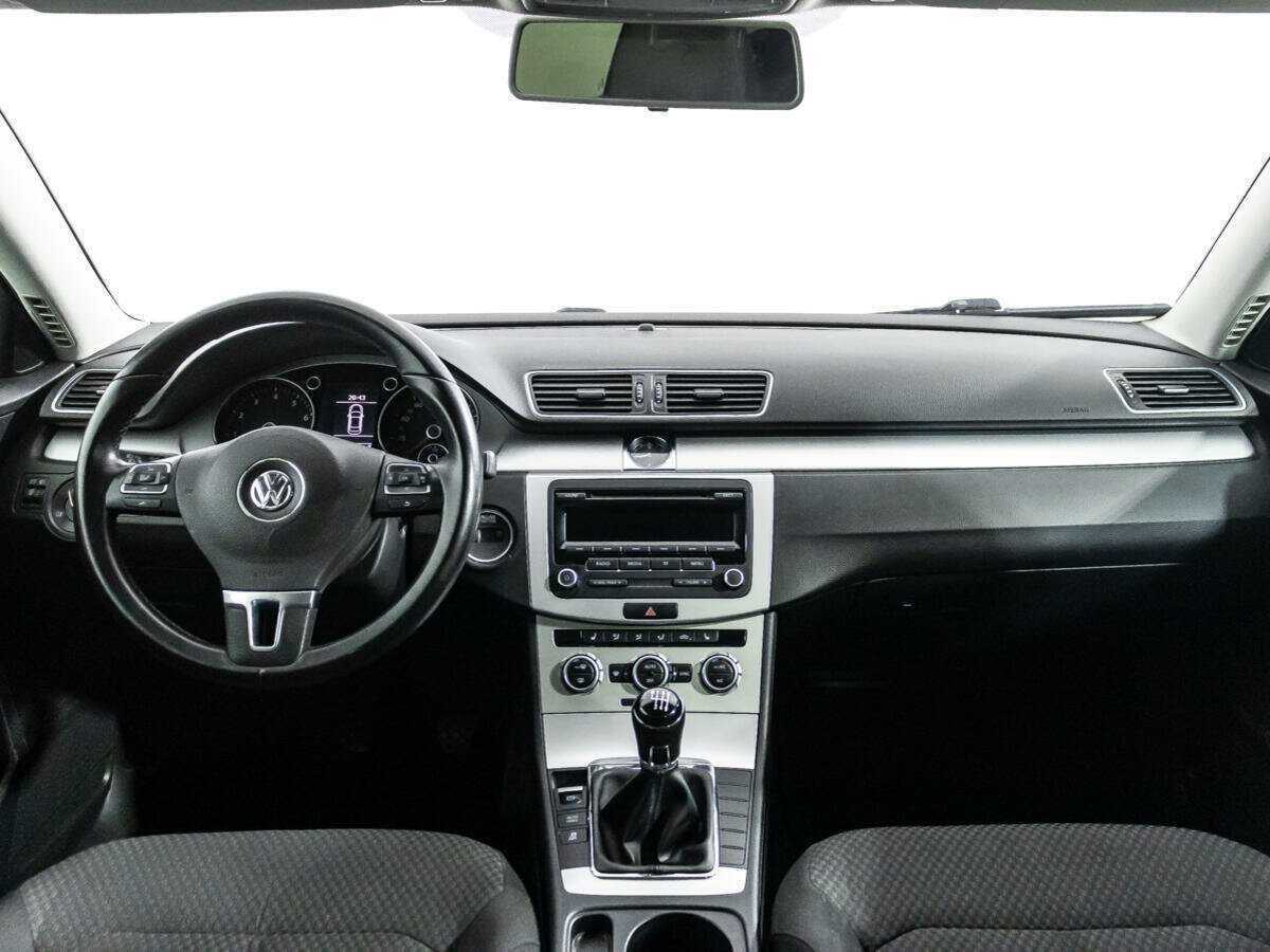 Volkswagen Passat б/у, 2013, Механическая. Фото: #12