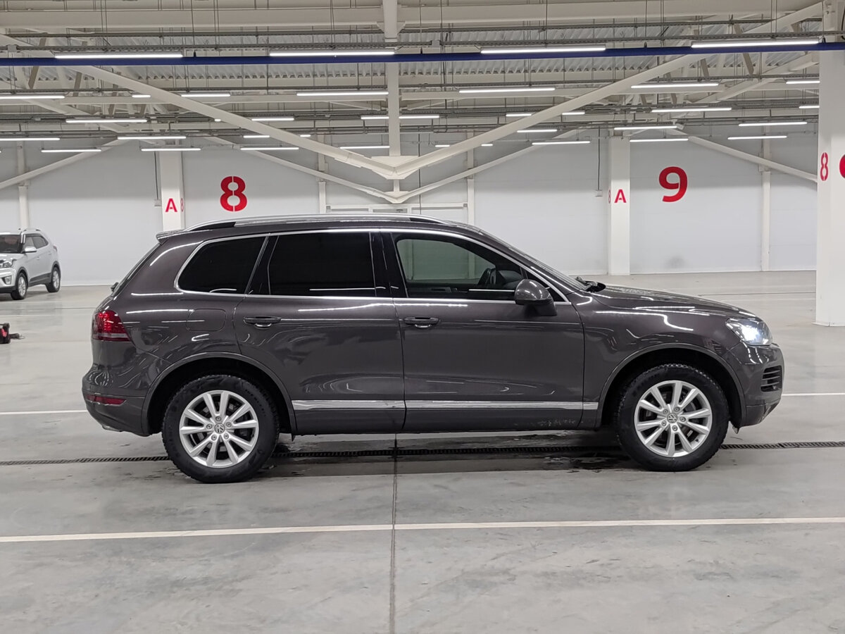 Volkswagen Touareg б/у, 2012, Автоматическая. Фото: #3