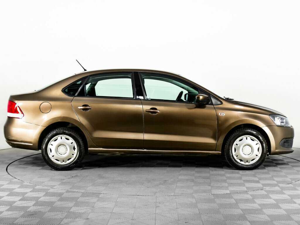 Volkswagen Polo б/у, 2015, Автоматическая. Фото: #3