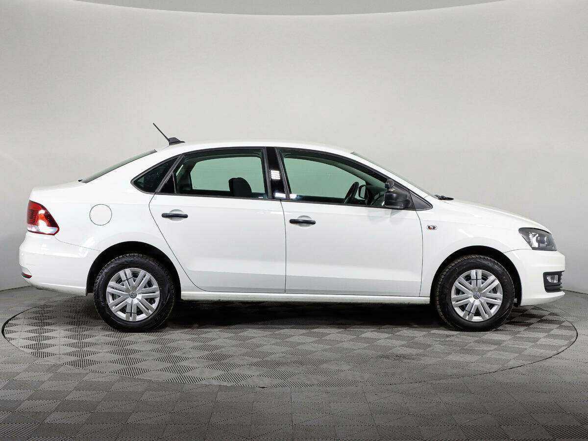 Volkswagen Polo б/у, 2018, Механическая. Фото: #3
