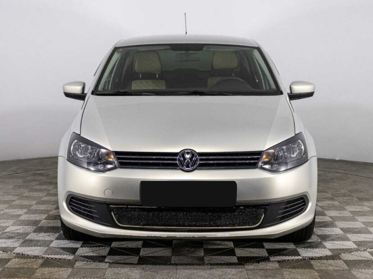 Volkswagen Polo б/у, 2013, Механическая. Фото: #1