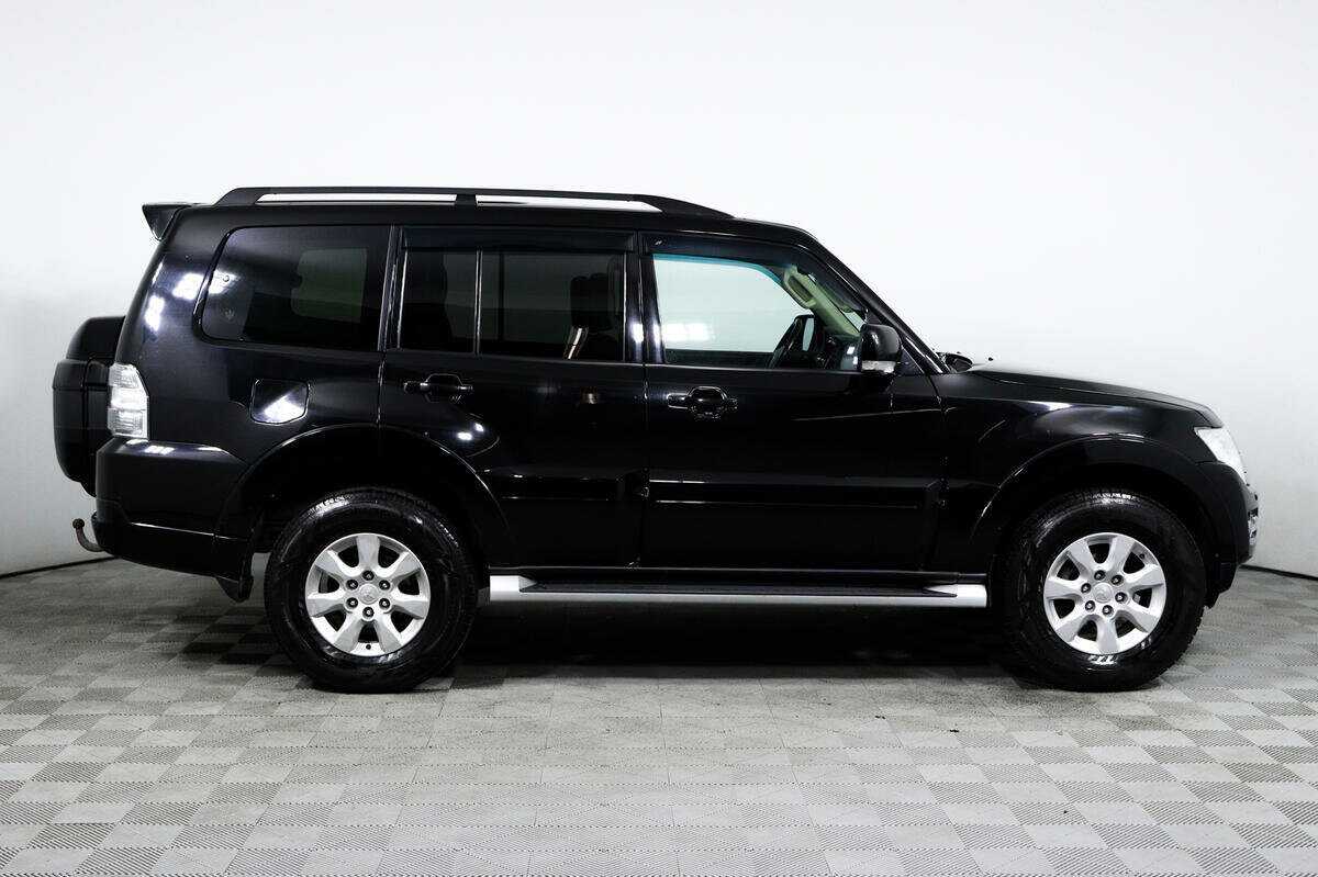 Mitsubishi Pajero б/у, 2018, Автоматическая. Фото: #3