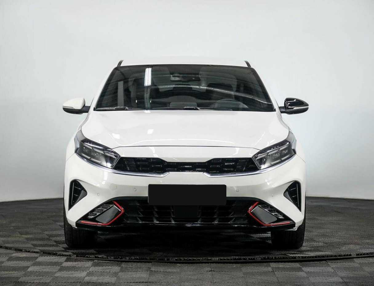 Kia Cerato б/у, 2022, Автоматическая. Фото: #1