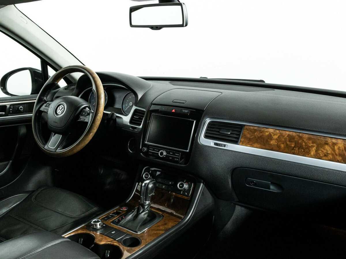 Volkswagen Touareg б/у, 2012, Автоматическая. Фото: #6