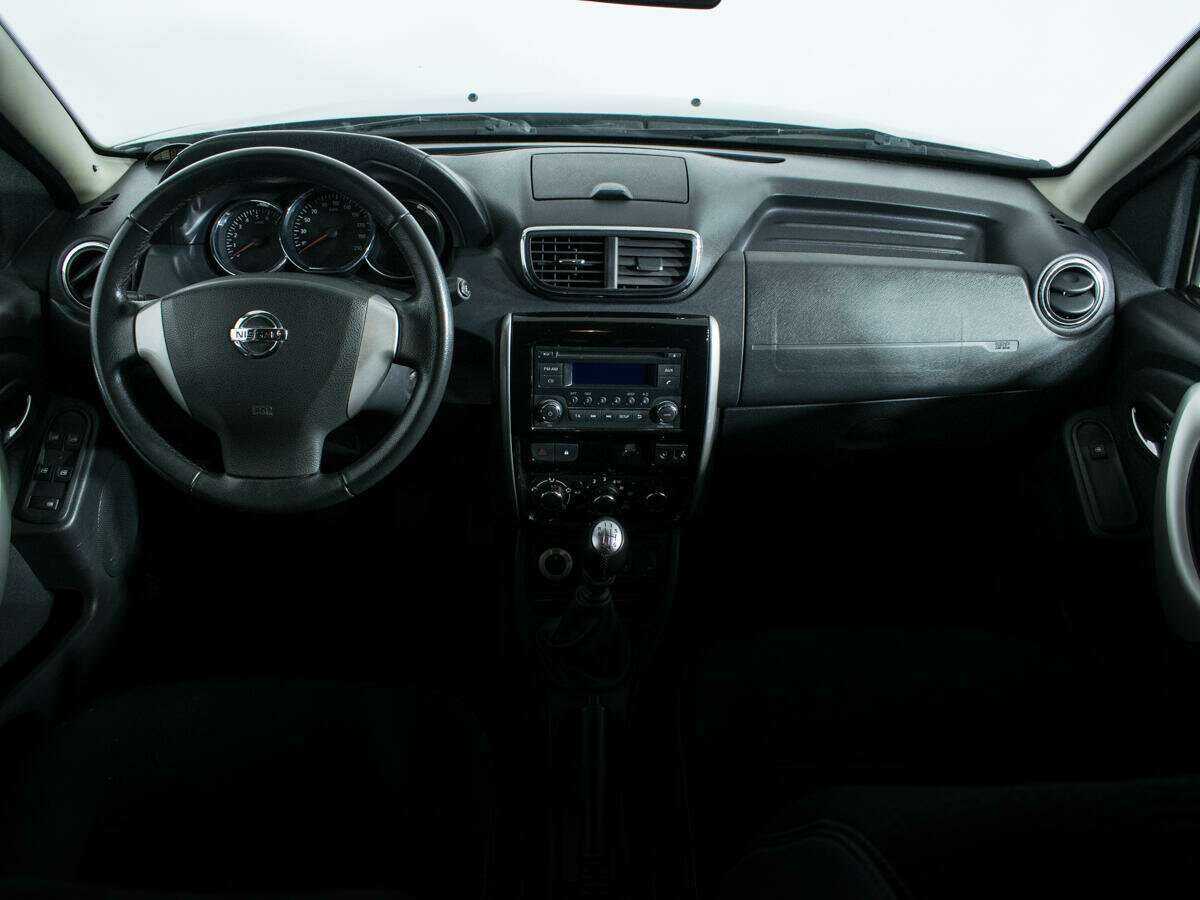 Nissan Terrano б/у, 2016, Механическая. Фото: #11