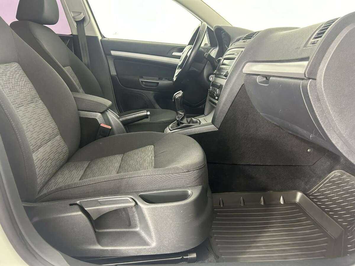Skoda Octavia б/у, 2012, Механическая. Фото: #13