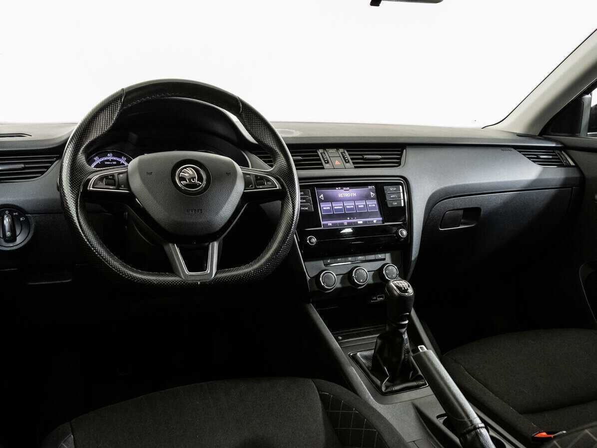 Skoda Octavia б/у, 2018, Механическая. Фото: #10
