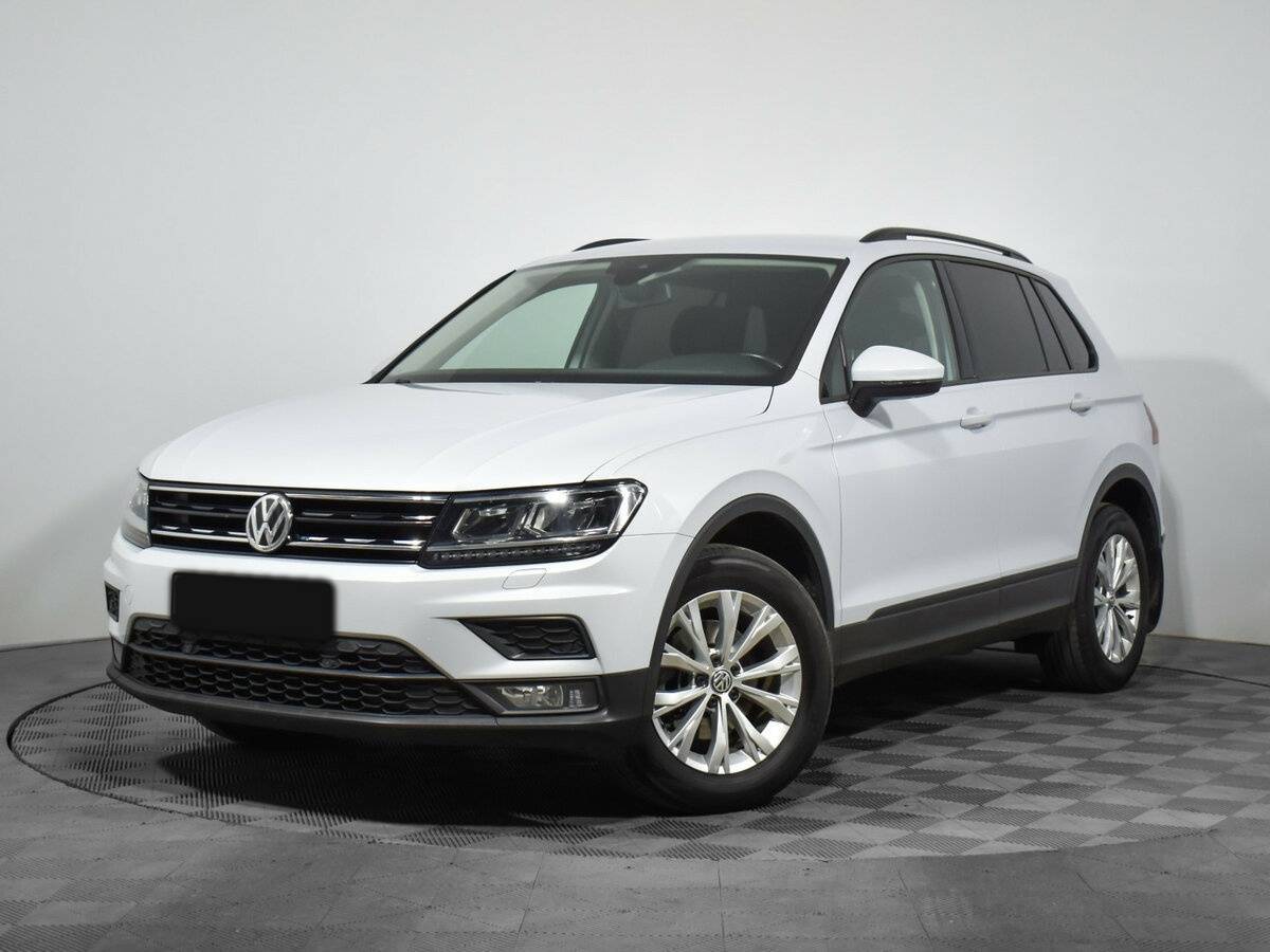 Volkswagen Tiguan б/у, 2019, Роботизированная. Посмотреть фото
