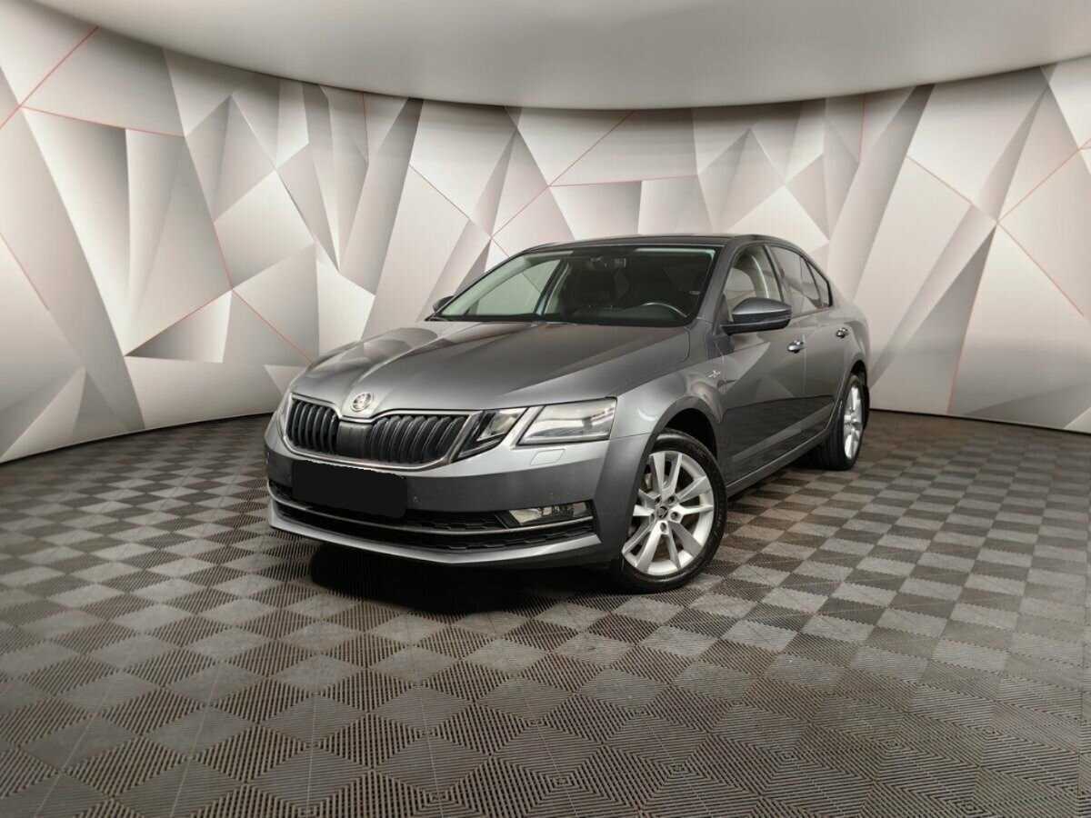 Skoda Octavia б/у, 2019, Роботизированная. Посмотреть фото
