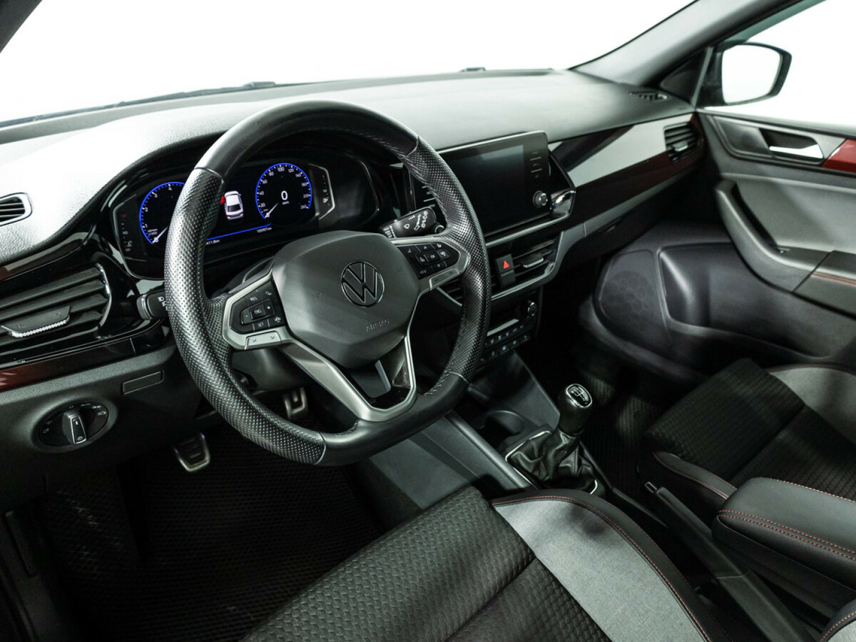 Volkswagen Polo б/у, 2021, Механическая. Фото: #10