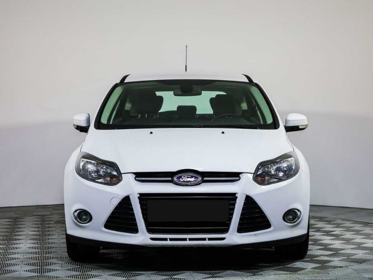 Ford Focus б/у, 2013, Механическая. Фото: #0