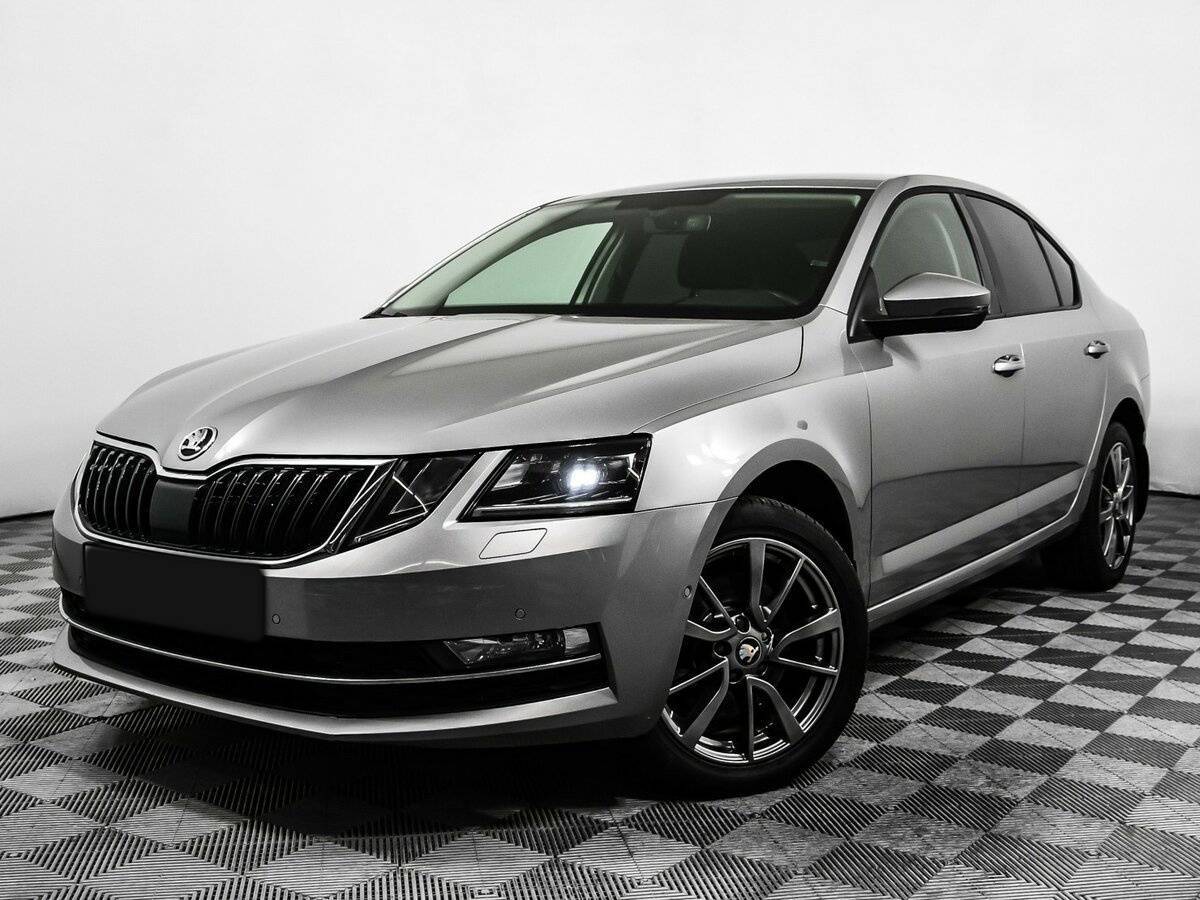 Skoda Octavia б/у, 2018, Роботизированная. Посмотреть фото