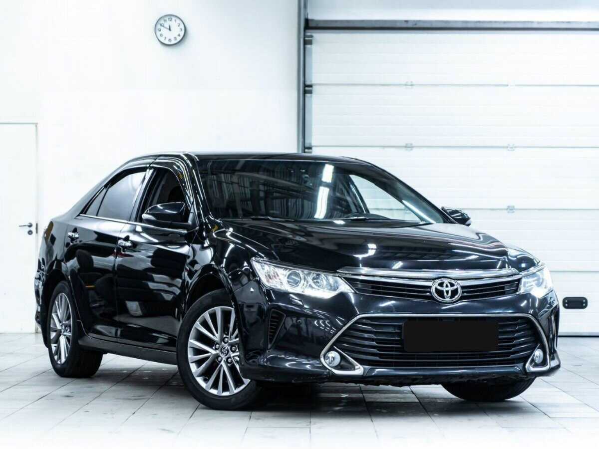 Toyota Camry б/у, 2017, Автоматическая. Фото: #1