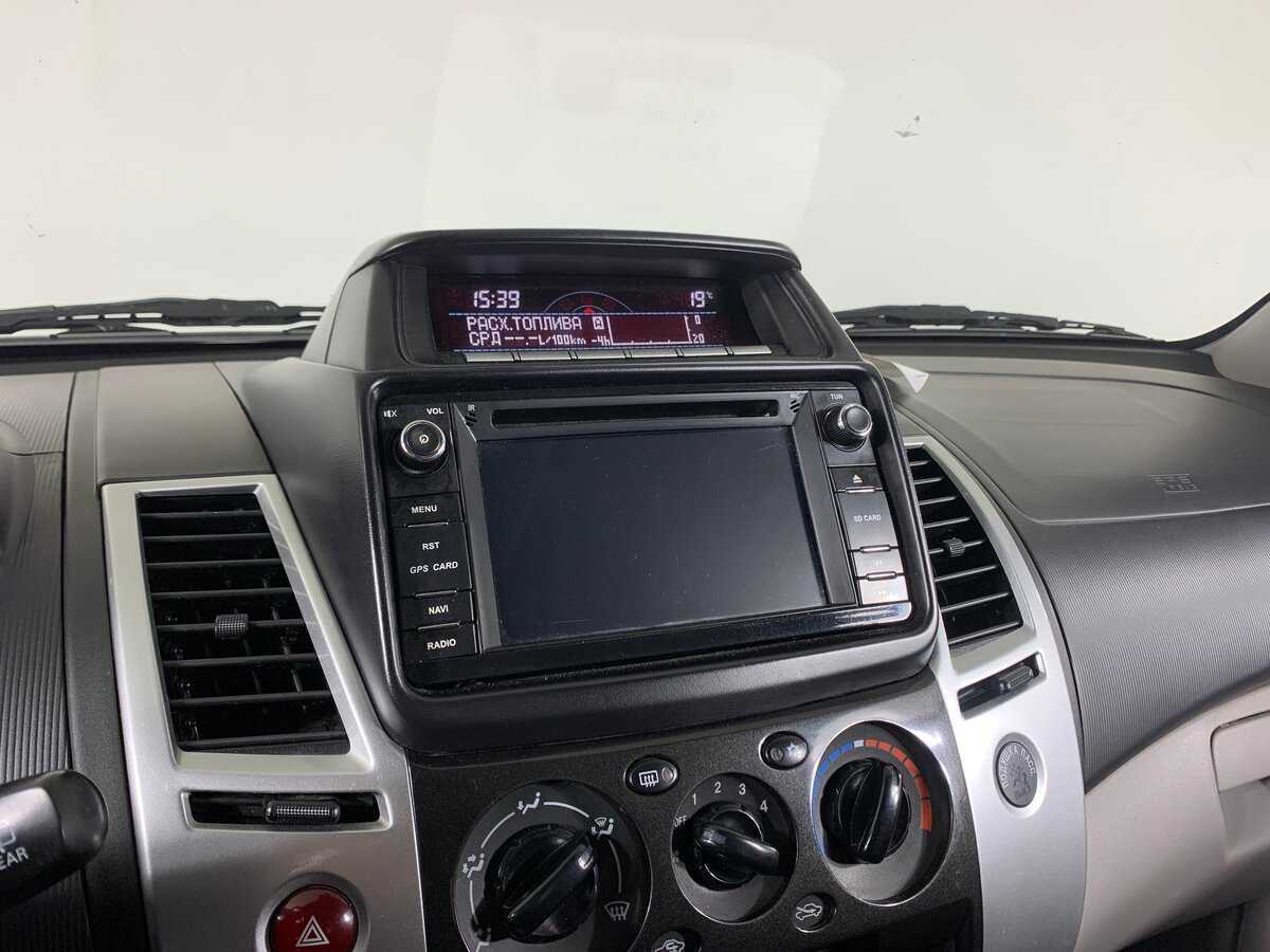 Mitsubishi Pajero Sport б/у, 2014, Механическая. Фото: #15