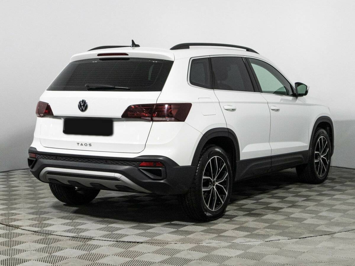 Volkswagen Taos б/у, 2021, Автоматическая. Фото: #4