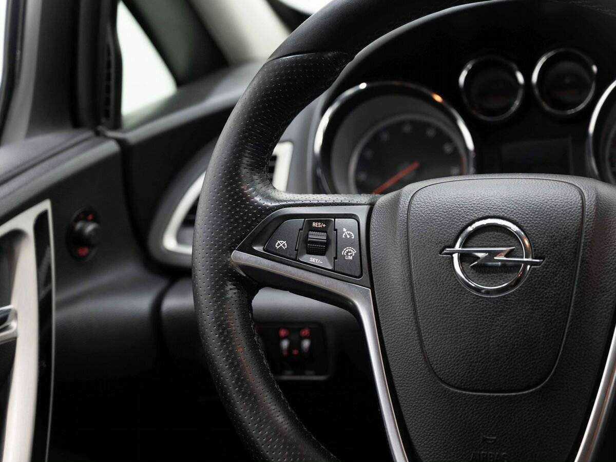 Opel Astra б/у, 2012, Автоматическая. Фото: #13