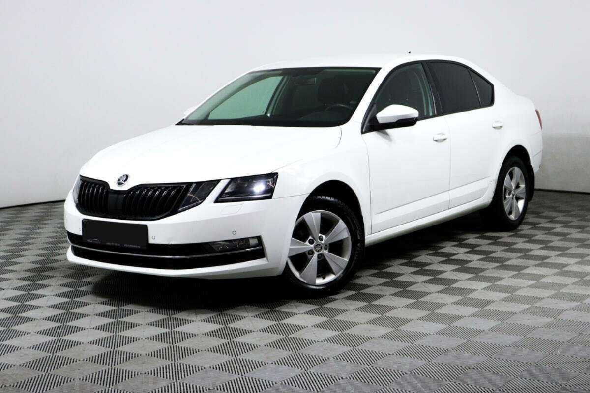 Skoda Octavia б/у, 2018, Роботизированная. Посмотреть фото
