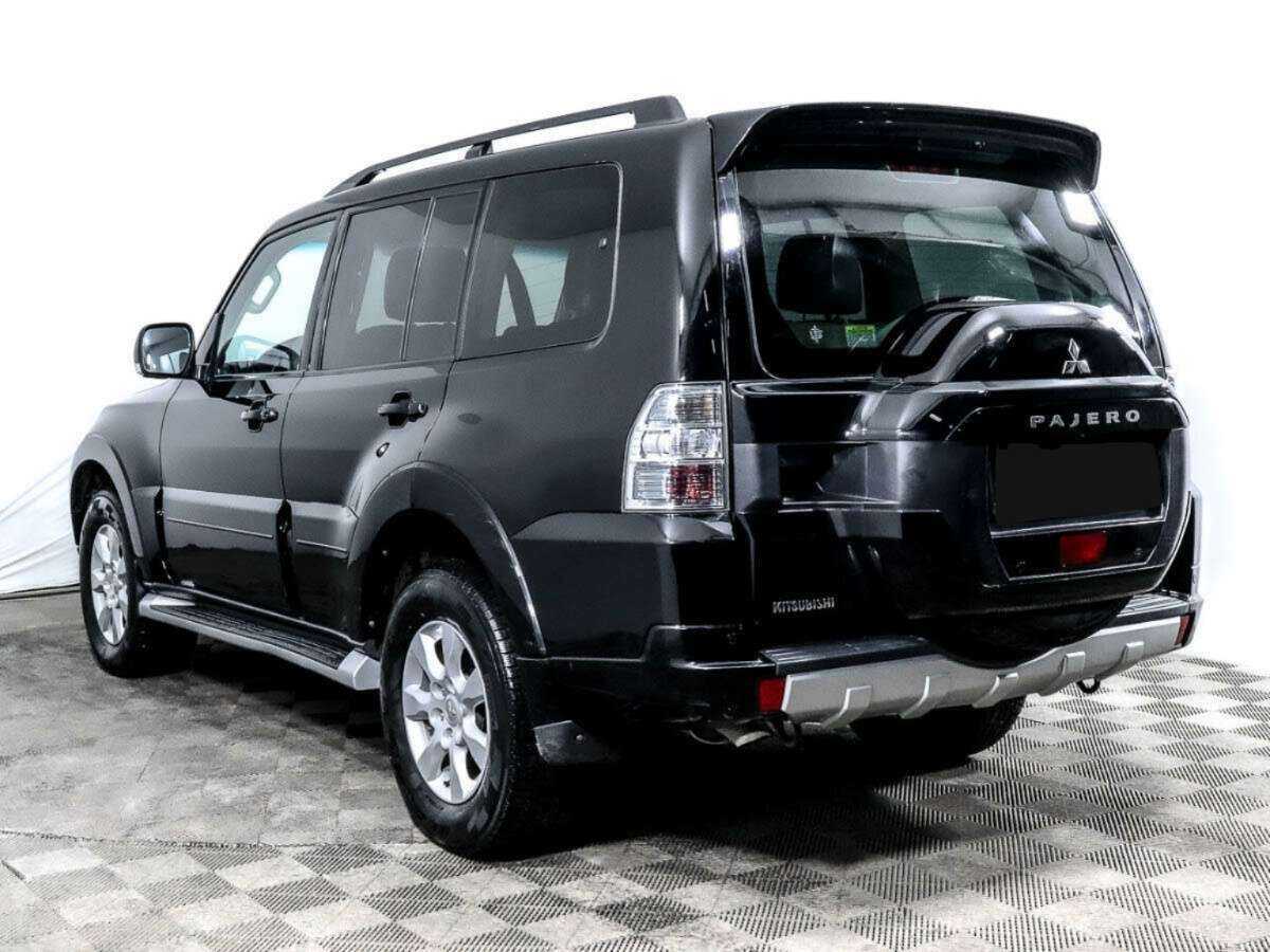 Mitsubishi Pajero б/у, 2017, Автоматическая. Фото: #4