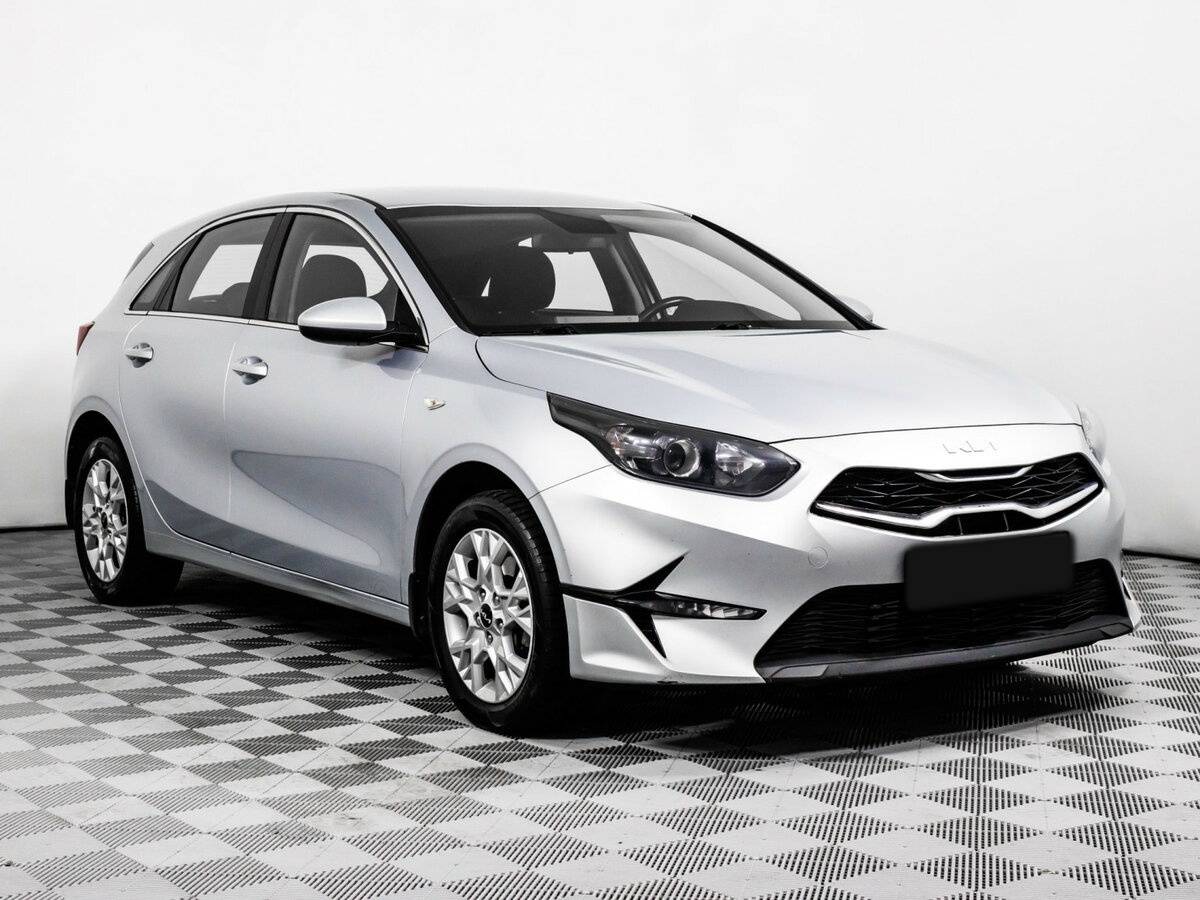 Kia Ceed б/у, 2022, Автоматическая. Фото: #2