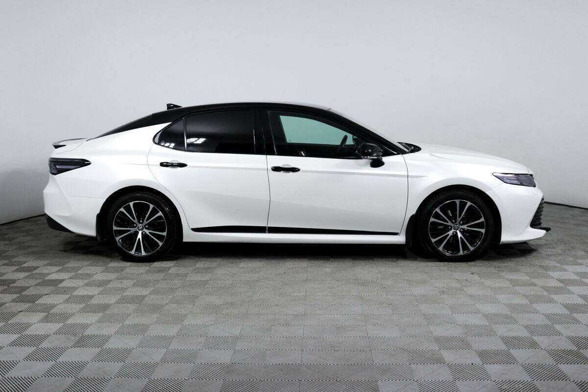 Toyota Camry б/у, 2021, Автоматическая. Фото: #3